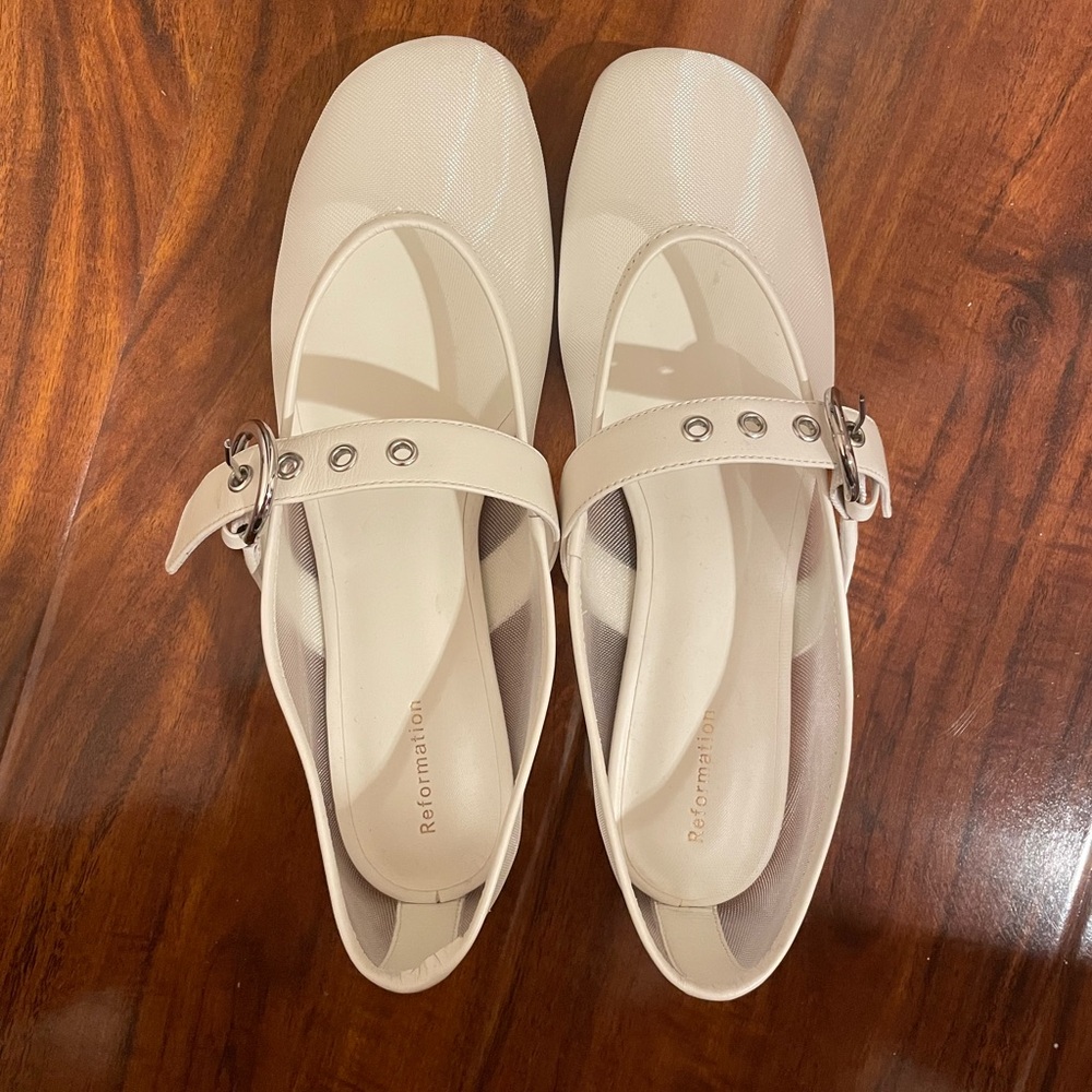 NWOT Reformation Bethany White Mesh Ballet Flats - Picture 5 of 9